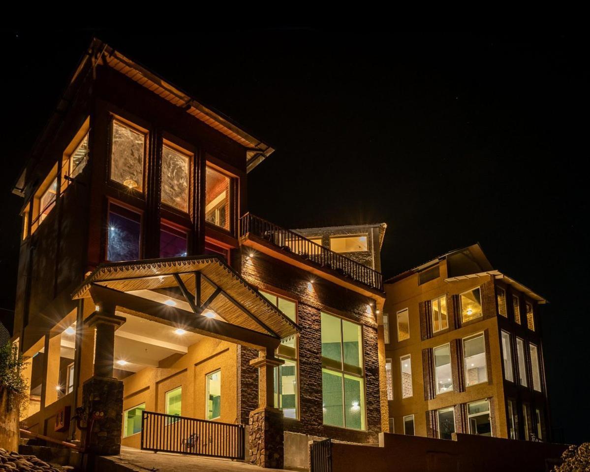 Tiaraa Jujurana Resort T Pathyar Exterior foto